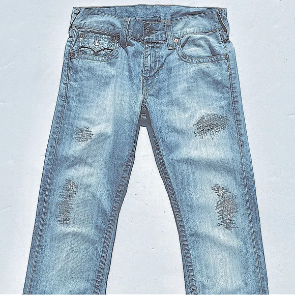 TRUE RELIGION Men’s Straight Leg with Back Flap Pocket Light Wash Distressed 31 - Picture 4 of 9